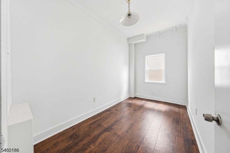 565 Madison Avenue Elizabeth NJ 07201