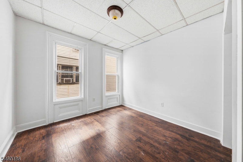 565 Madison Avenue Elizabeth NJ 07201