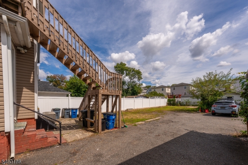 565 Madison Avenue Elizabeth NJ 07201