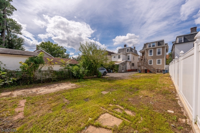 565 Madison Avenue Elizabeth NJ 07201
