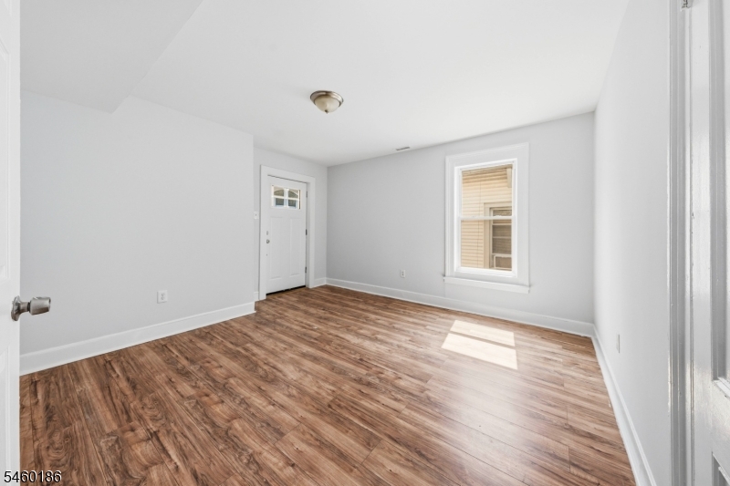 565 Madison Avenue Elizabeth NJ 07201