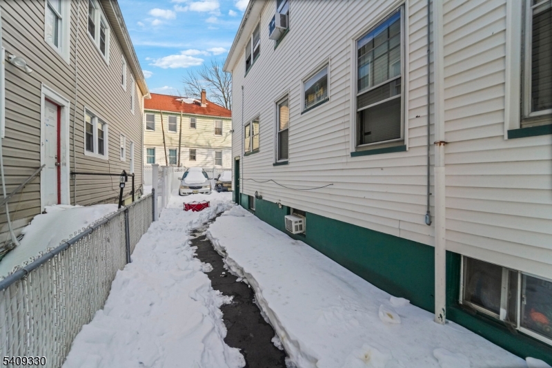 168 Carolina Avenue Irvington NJ 07111