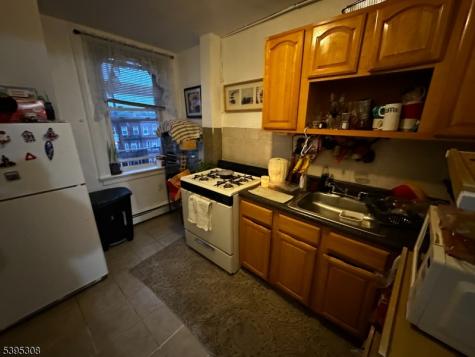 366 Summer Avenue Newark NJ 07104