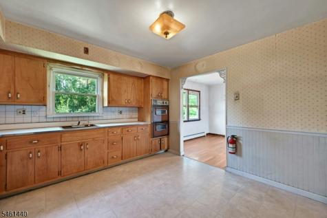 347 Chestnut Avenue South Hackensack NJ 07606