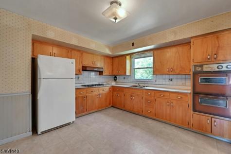347 Chestnut Avenue South Hackensack NJ 07606