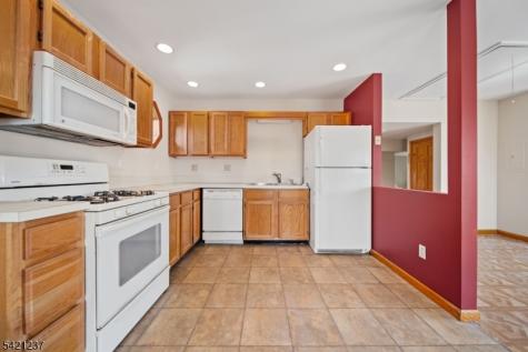 125 Merritt Avenue Bergenfield NJ 07621