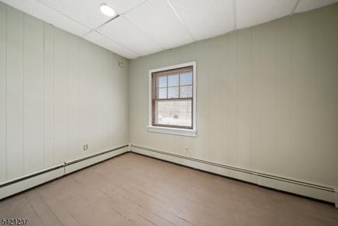 125 Merritt Avenue Bergenfield NJ 07621