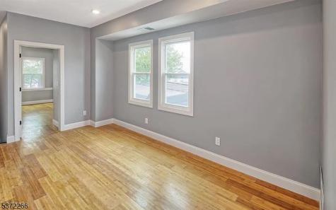 104 Yale Avenue Jersey City NJ 07304