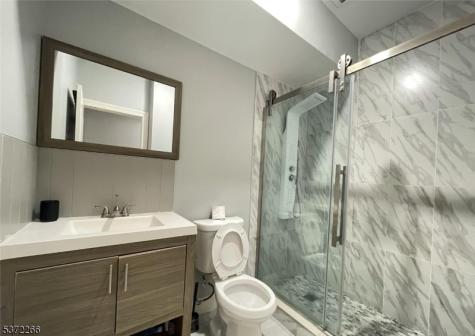 104 Yale Avenue Jersey City NJ 07304