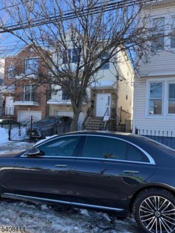 194 S 8th Street Newark NJ 07103