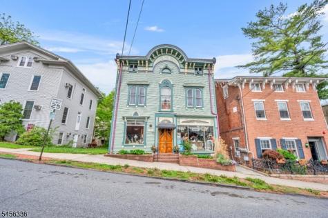 16 Greenwich Street Belvidere NJ 07823