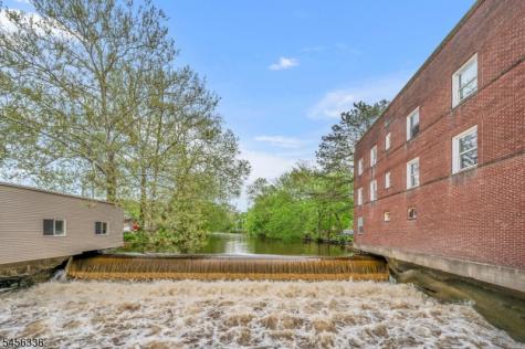 16 Greenwich Street Belvidere NJ 07823