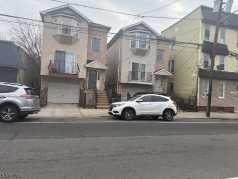 926 Bergen Street Newark NJ 07112