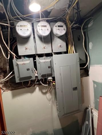 101 Ellington Street East Orange NJ 07017