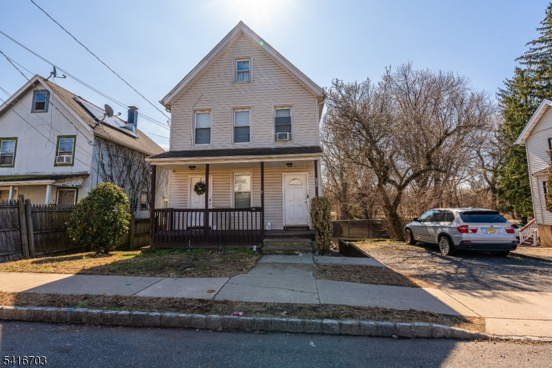 272 W. Main Street Bound Brook NJ 08805