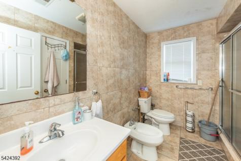 543 Livingston Street Elizabeth NJ 07206