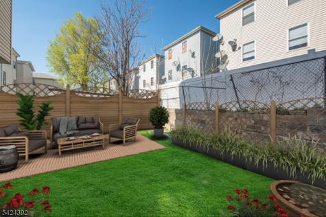 543 Livingston Street Elizabeth NJ 07206