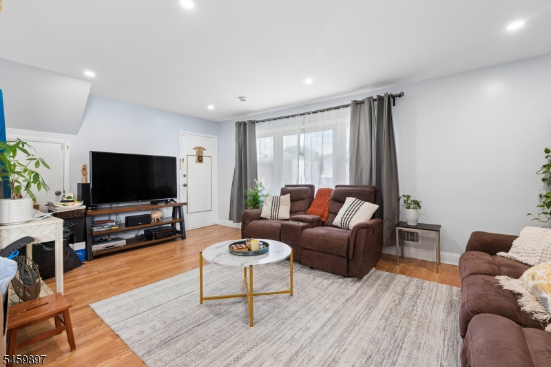 31 Barbara Street Bloomfield NJ 07003