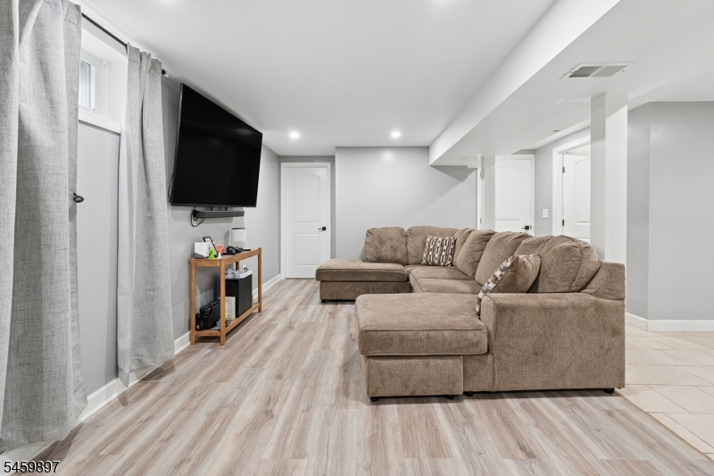 31 Barbara Street Bloomfield NJ 07003