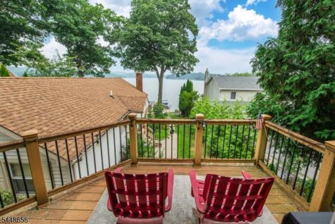 121 Maxim Drive Hopatcong NJ 07843