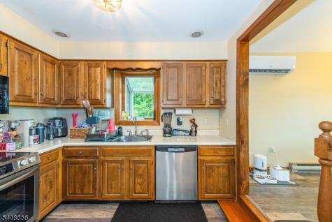 121 Maxim Drive Hopatcong NJ 07843