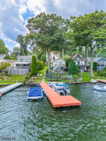 121 Maxim Drive Hopatcong NJ 07843