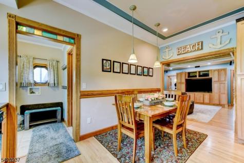 82 Newton Avenue Sussex NJ 07461