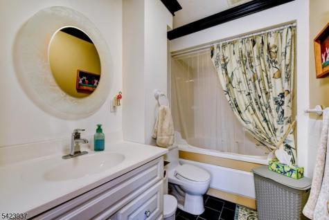 82 Newton Avenue Sussex NJ 07461