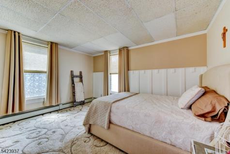 82 Newton Avenue Sussex NJ 07461