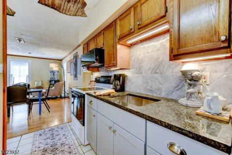 82 Newton Avenue Sussex NJ 07461