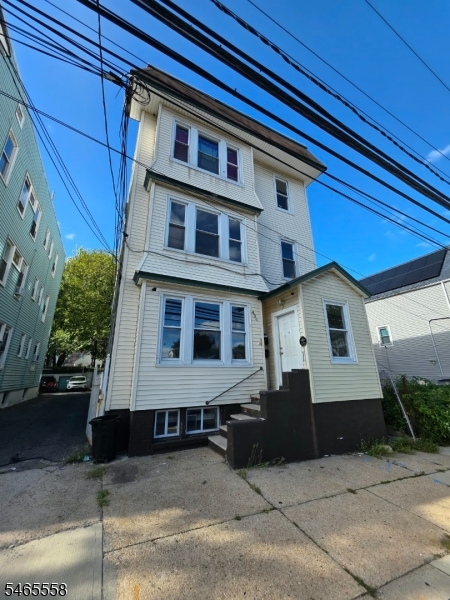 436 14TH Avenue Irvington NJ 07111