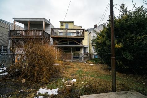 390 Lafayette Street Newark NJ 07105
