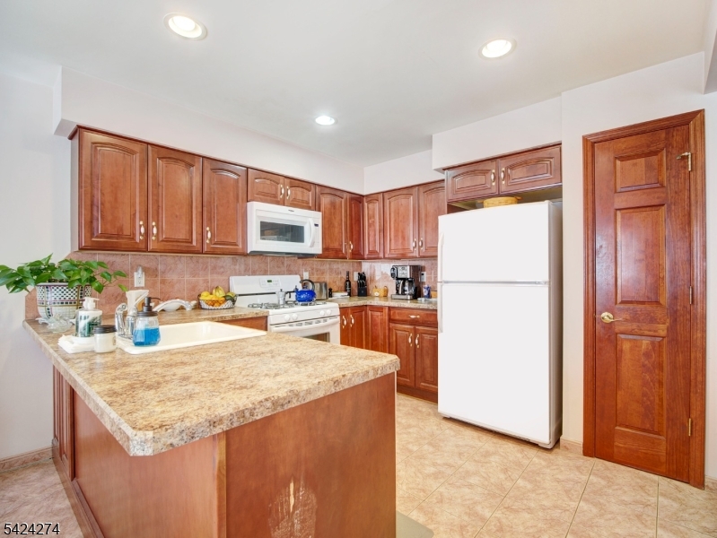 36 N 21st Street Kenilworth NJ 07033