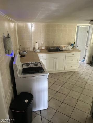 106 W Somerset Street Raritan NJ 08869