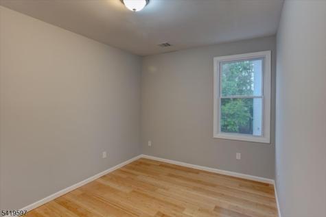 229 21ST Street Irvington NJ 07111