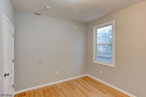 229 21ST Street Irvington NJ 07111