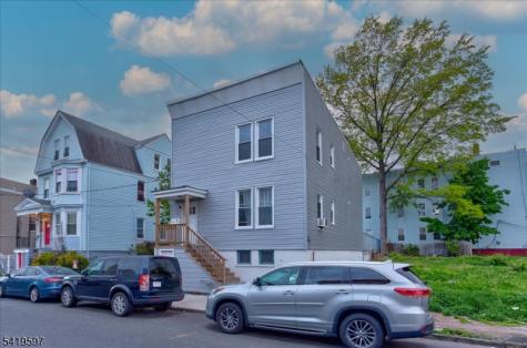 229 21ST Street Irvington NJ 07111
