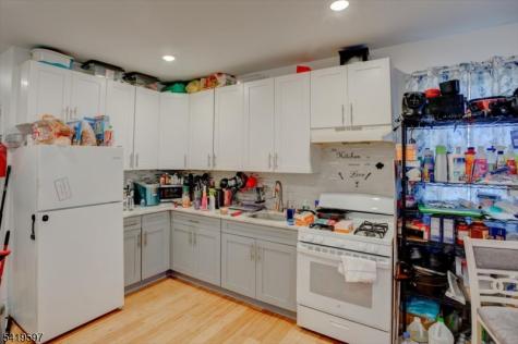 229 21ST Street Irvington NJ 07111
