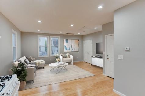 229 21ST Street Irvington NJ 07111