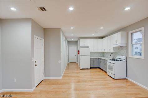 229 21ST Street Irvington NJ 07111