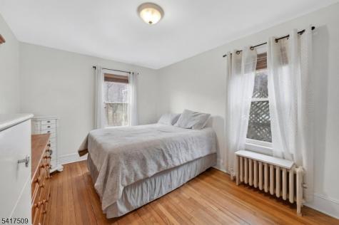 10 Brookside Avenue Hawthorne NJ 07506