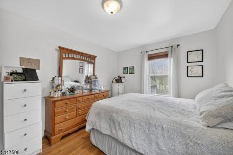 10 Brookside Avenue Hawthorne NJ 07506