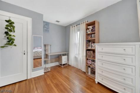 10 Brookside Avenue Hawthorne NJ 07506