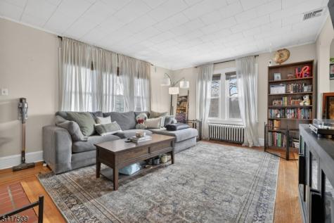 10 Brookside Avenue Hawthorne NJ 07506