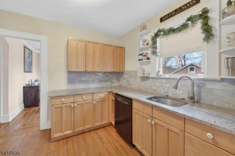 10 Brookside Avenue Hawthorne NJ 07506