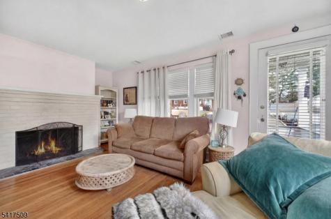 10 Brookside Avenue Hawthorne NJ 07506