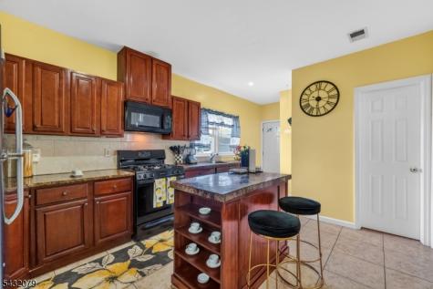 89 Watsessing Avenue Bloomfield NJ 07003