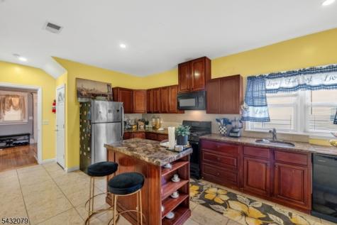 89 Watsessing Avenue Bloomfield NJ 07003