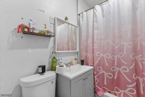 733 Jackson Avenue Elizabeth NJ 07201