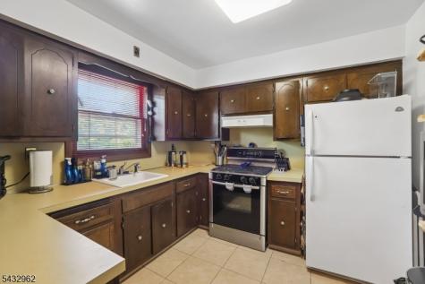 355 Chestnut Avenue South Hackensack NJ 07606
